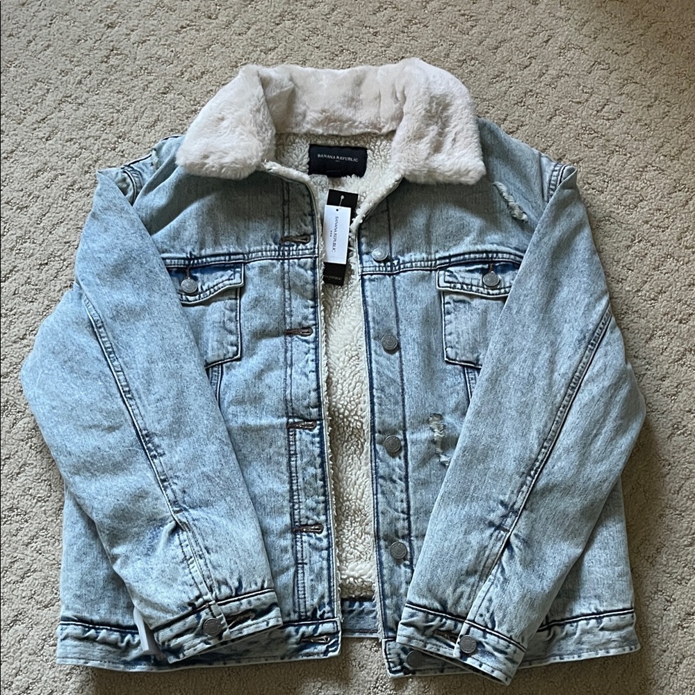 Banana Republic Light Blue Denim Jacket with Cream Faux Fur